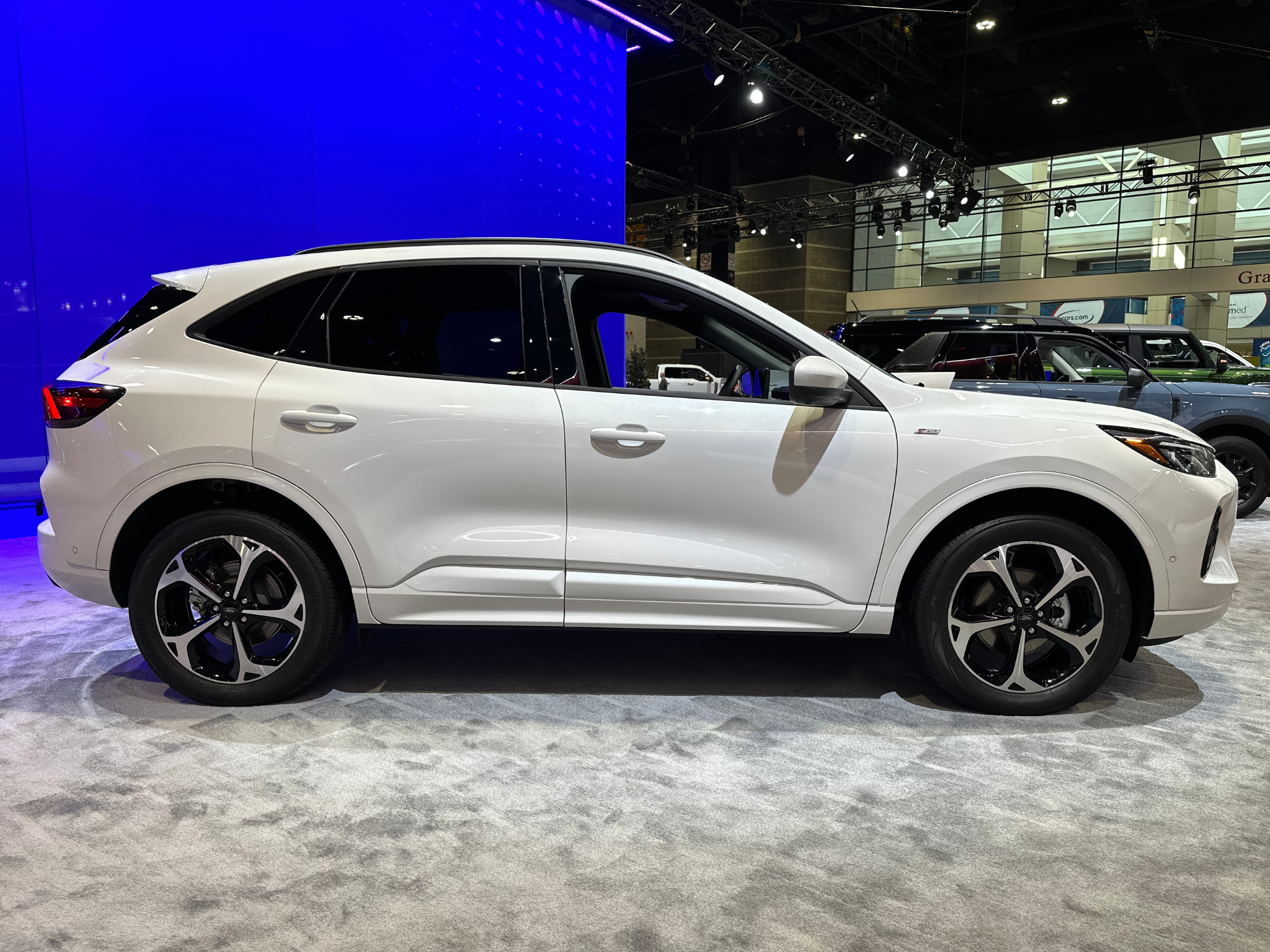 Standard Features on the 2024 Ford Escape Smith Ford of Lowell
